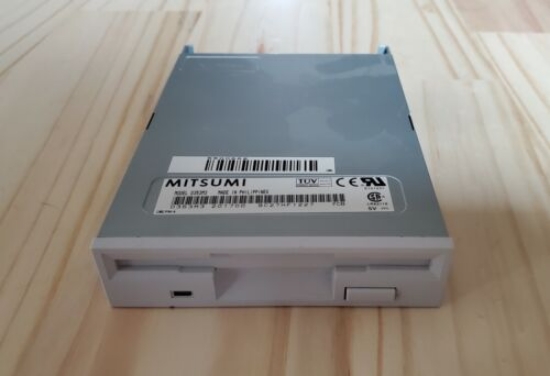 Picture of Mitsumi 1.44MB 3.5" Floppy Disk Drive (Beige)